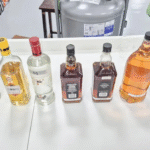 bebida-alcool-metanol-garafas-foto-UFPR-divulgacao-1-1