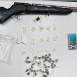 drogas-e-arma-apreendida-bairro-aviario-pm-foto-policia-militar