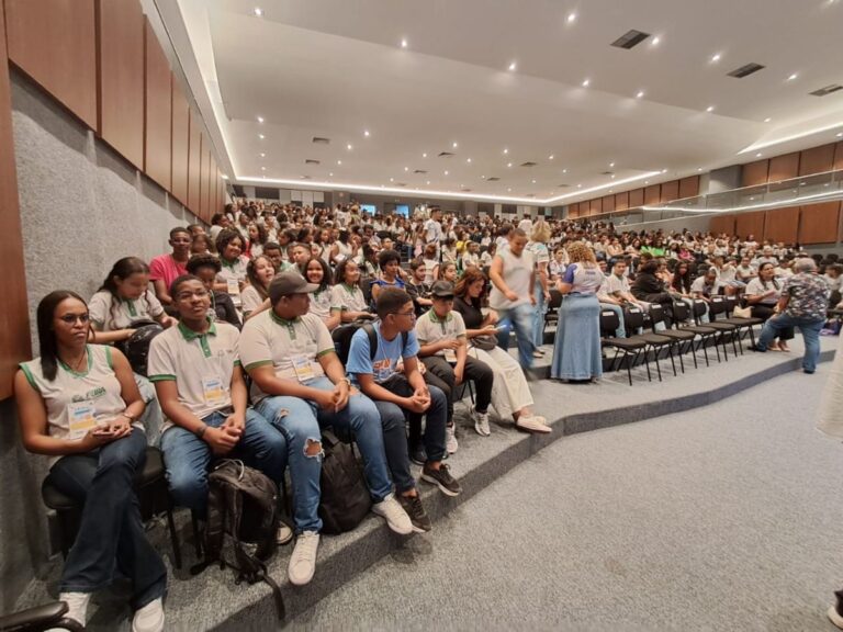 evento-feira-multidiciplinar-estudantes-escolas-foto-ney-silva-acorda-cidade-01