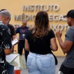 familias-buscam-corpos-iml-do-rio-291025