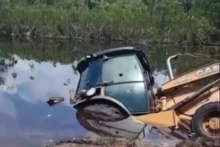 homem-morto-retroescavadeira-ilheus-foto-reproducao-site-policos-do-sul-na-bahia