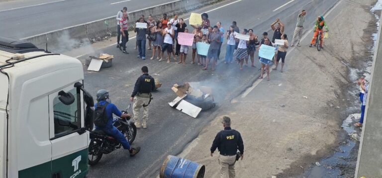 manifestacao-avenida-de-contorno-foto-paulo-jose-acorda-cidade-08