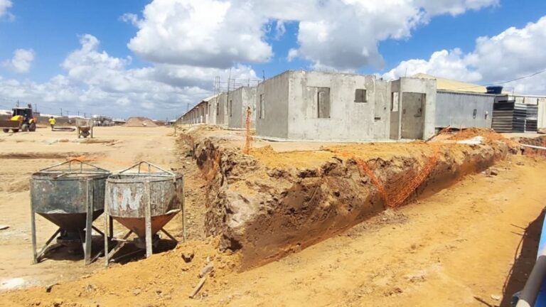 mutirao-contratacao-construtora-foto-ed-santos-acorda-cidade-02