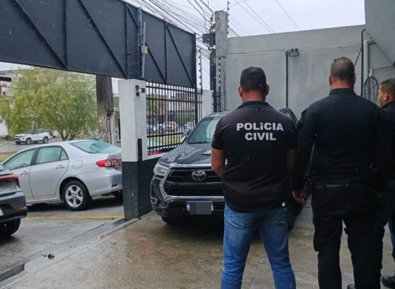 policia-epreende-caminhonete-apropriacao-indebita-feira-de-santana-foto-pc