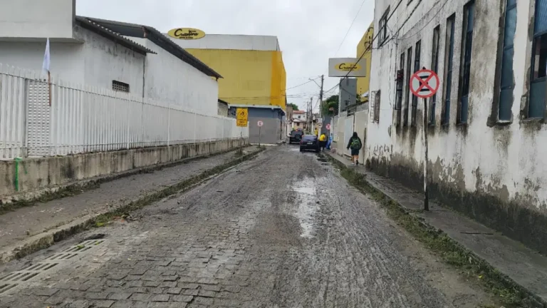 Apos-fortes-chuvas-no-bairro-Cidade-Nova-ft-ed-santos-acorda-cidade-1