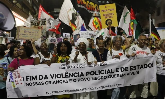 Conciencia-negra-manifestacao-por-mae-bernadete-foto-fernando-frazao-agencia-brasil-