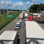 Engarrafamento-na-BR-324-ft-jefferson-araujo-acorda-cidade-3