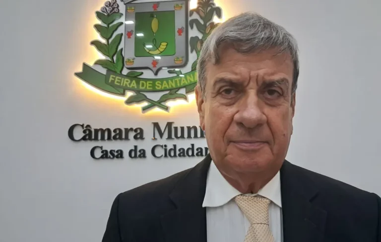 Ex-deputado-federal-Candido-Vaccarezza-recebe-titulo-de-Cidadao-Feirense-ft-ney-silva-acorda-cidade-1