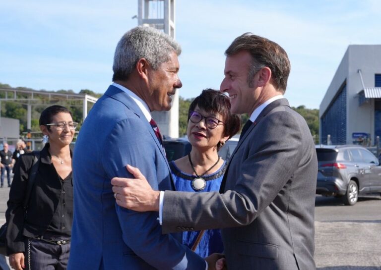 Governador-da-Bahia-recebe-presidente-da-Franca-Emmanuel-Macron-em-Salvador