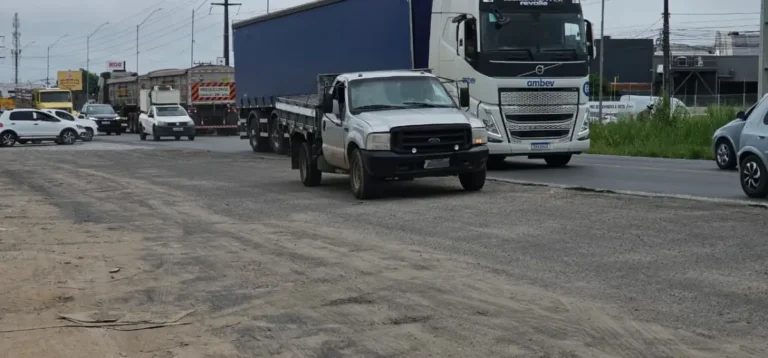 Taxista-reclama-de-roubadinhas-n-Anel-de-Contorno-ft-paulo-jose-acorda-cidade-1