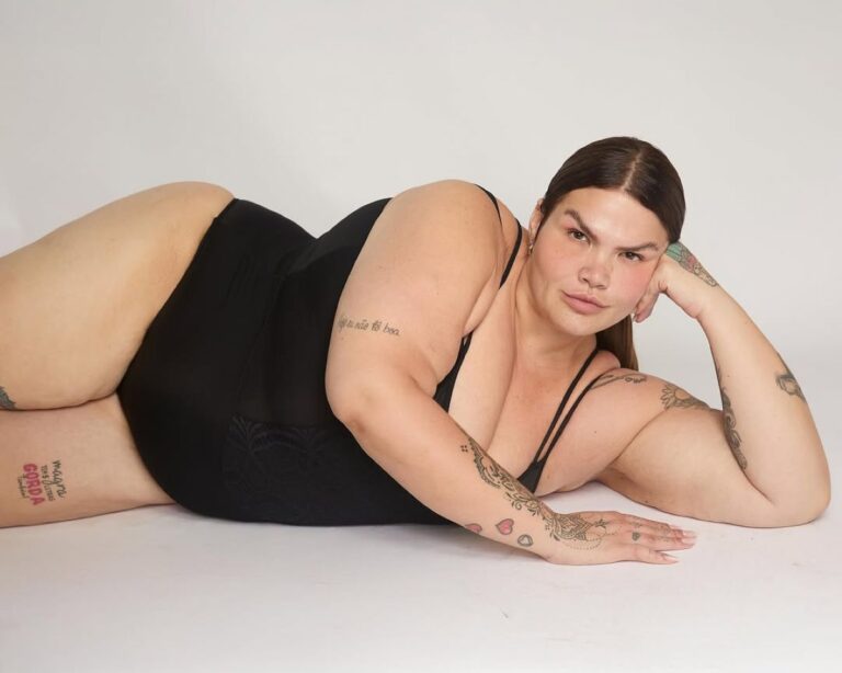 Thais-Carla-Foto-Reproducao-Redes-Sociais-111125