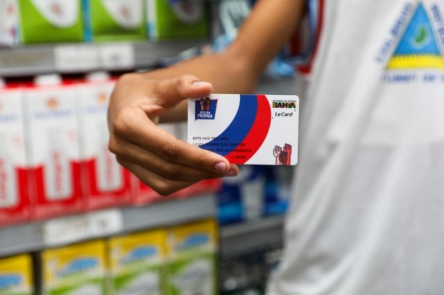 VjmabUWl-Bolsa-presenca-