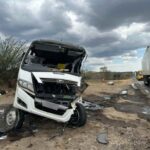 acidente-carreta-microonibus-jaguaquara-br-116-foto-reproducao-blog-marcos-frahm-2-1024x768-1