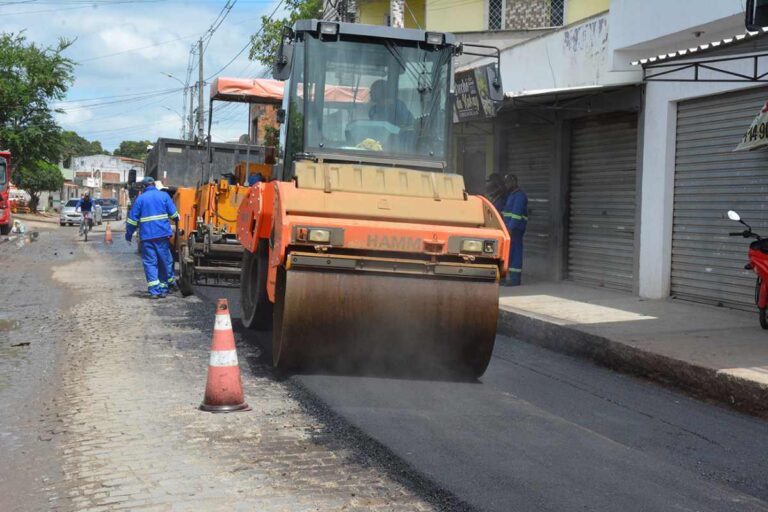 asfaltamento-pampalona-a-Pedra-Ferrada-fotos-Jorge-Magalhaes-secom-prefeitura
