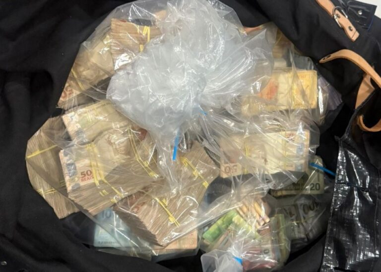 dinheiro-apreendido-durante-operacao-golpe-da-sorte