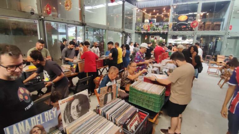feira-de-discos-foto-ed-santos-acorda-cidade-2
