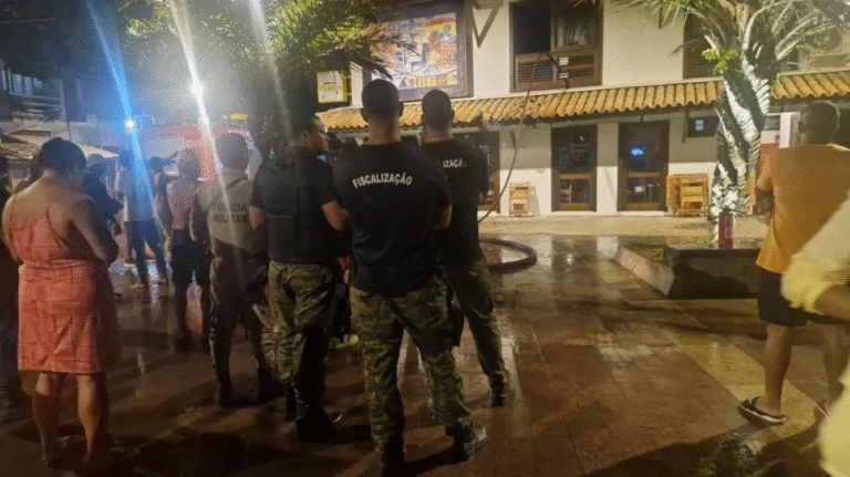 incendio-residecia-praia-do-forte-morre-menina-foto-reproducao-site-mais-regiao-