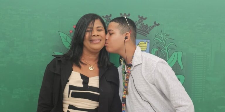 mae-atipica-elisangela-dos-anjos-santos-foto-paulo-jose-acorda-cidade