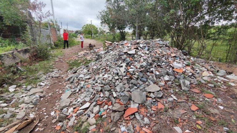 moradores-do-bairro-campo-limpo-foto-ed-santos-lixao-02