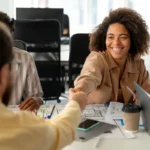 pessoas-que-trabalham-em-equipe-1