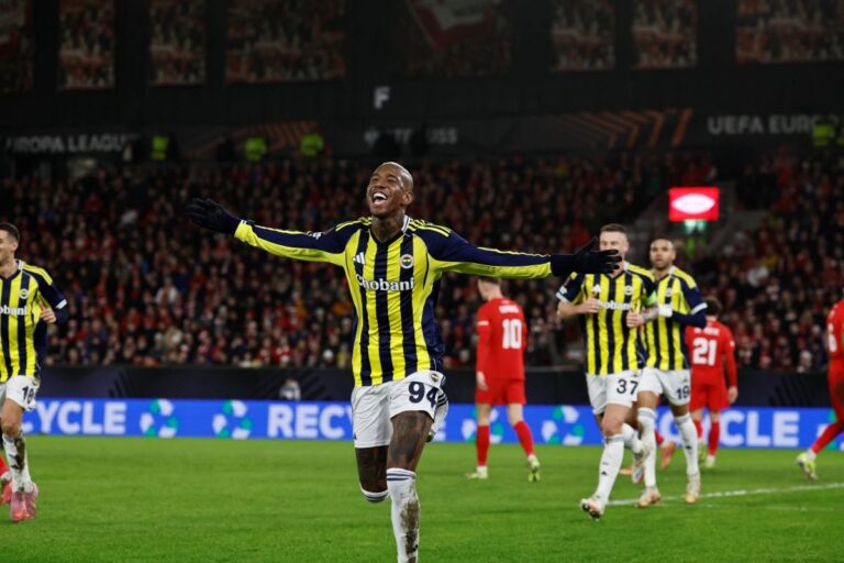 Anderson-Talisca-foto-Fenerbahce