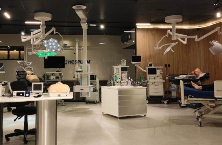 Cirurgia-robotica-Foto-Divulgacao-031225