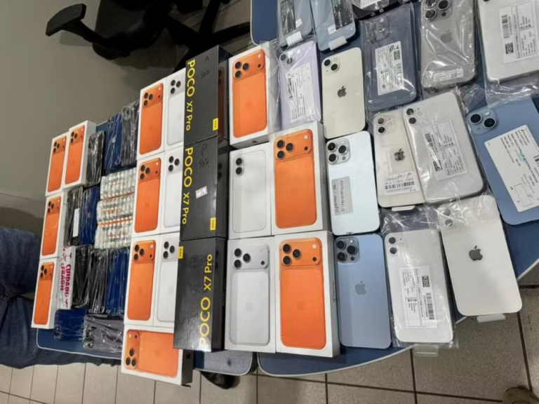 Mais-60-celulares-e-ampolas-de-medicamento-com-principio-ativo-do-Mounjaro-sao-apreendidos-em-onibus-de-turismo-na-Bahia-foto-Policia-Civil