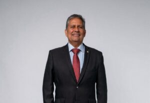 Manoel-Jorge-e-Silva-Neto-presidente-da-Academia-brasiliense-de-direito