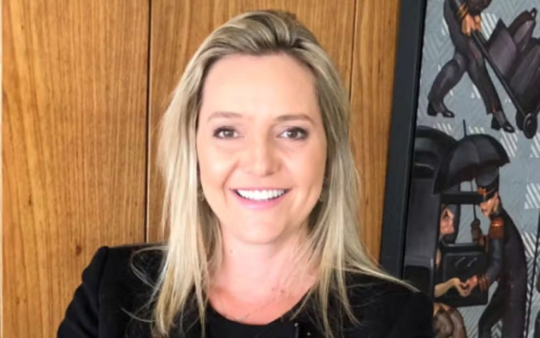 Mariangela-Fialek-ex-assessora-do-deputado-federal-e-ex-presidente-da-Camara-Arthur-Lira-PP-AL-alvo-de-operacao-da-Policia-Federal-deflagrada-nesta-sexta-feira-12-foto-Reproducao-Linkedin