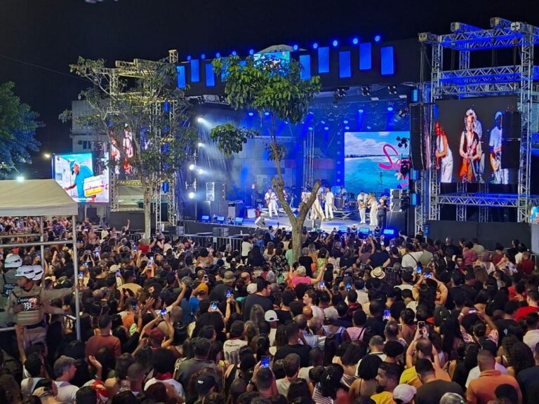 Natal-Encantado-Feira-de-Santana-2025-foto-Kaio-Vinicius-Acorda-Cidade