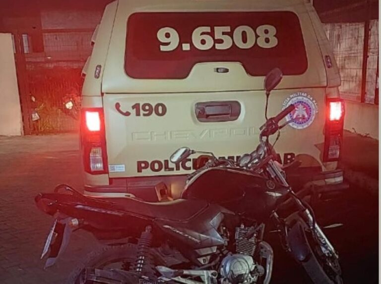Suspeito-de-roubar-moto-e-preso-pela-policia-