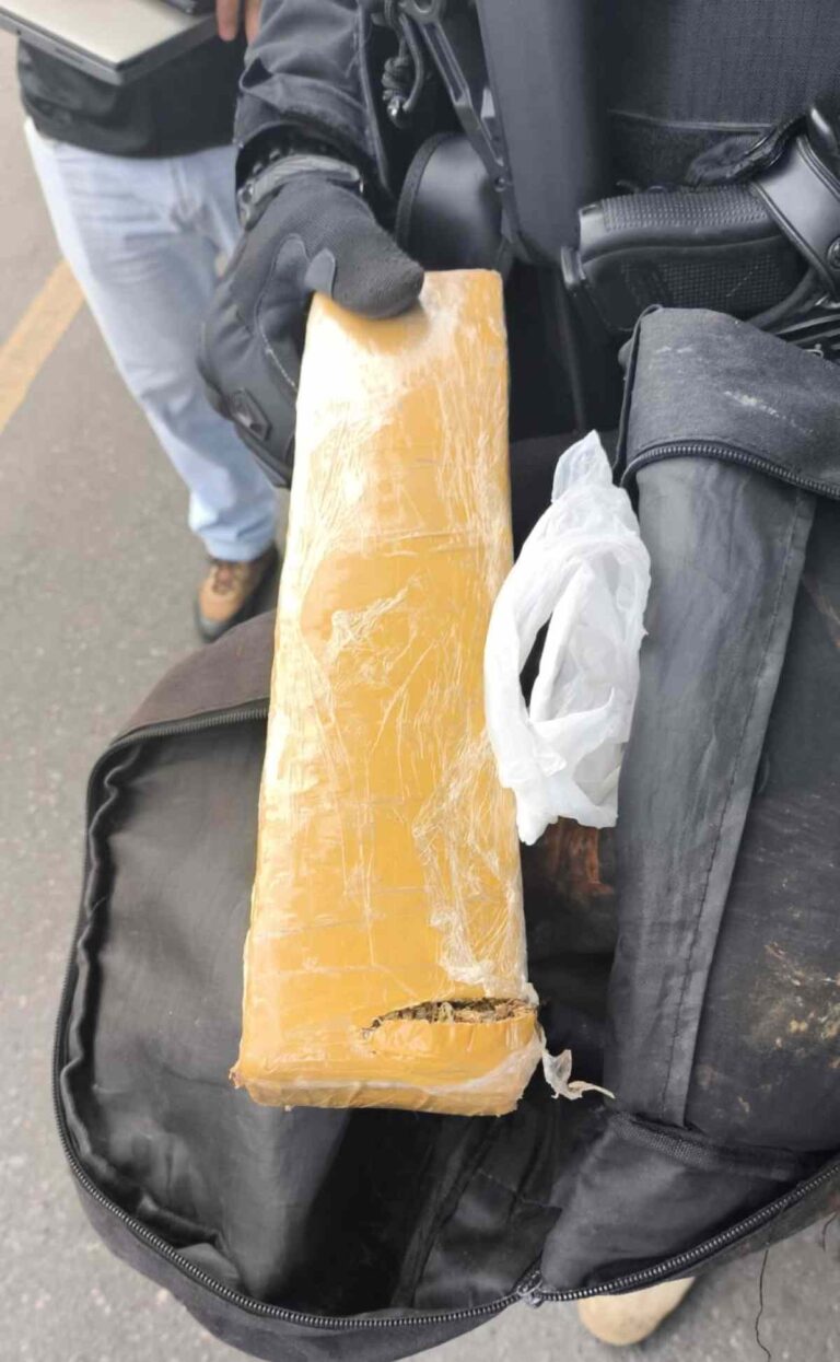 drogas-apreendidas-com-motorista-terceirizado