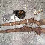 espingardas-apreendidas-em-Sao-Goncalo-dos-Campos-foto-reproducao-