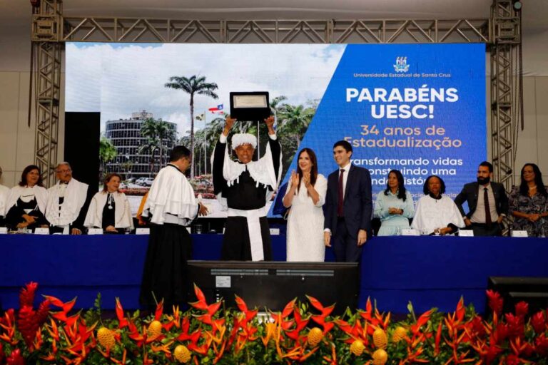 jeronimo-rodrigues-doutor-honoris-uesc-foto-Amanda-Ercilia-GOVBA