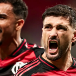jogadores-do-flamengo-comemorando-a-vitoria-foto-Foto-Gilvan-de-Souza-Flamengo