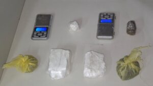 material-apreendido-com-mulher-no-bairro-baraunas-em-Feira-de-Santana-foto-reporducao-