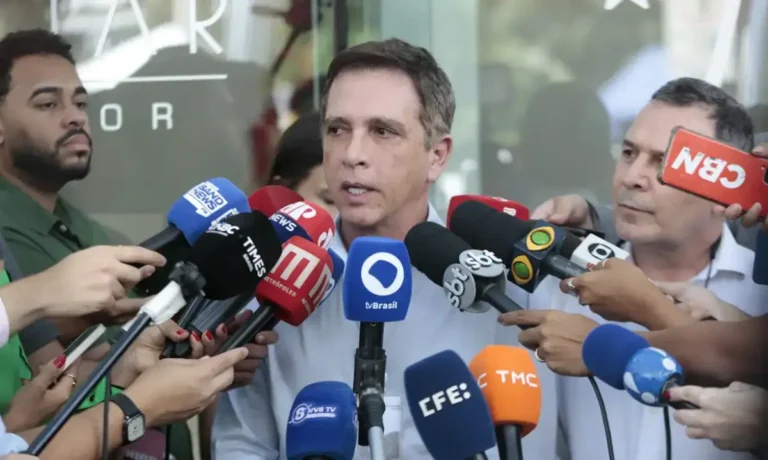 medicos-de-Bolsonaro-confirma-alta-na-quinta