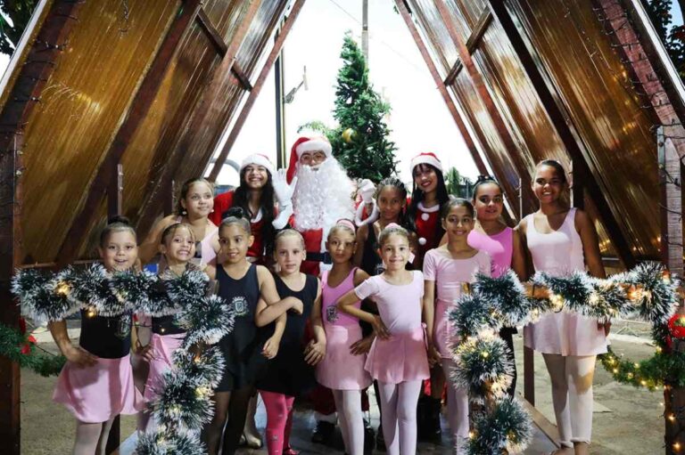 natal-encantado-estacionamento-da-prefeitura-foto-secom