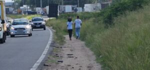 passeio-acostamento-viaduto-da-cerb-feira-de-santana-foto-paulo-jose-acorda-cidade-08