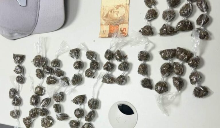 prisao-suspeito-homicidio-trafico-de-drogas-bairro-santo-antonio-dos-prazeres-foto-policia-militar