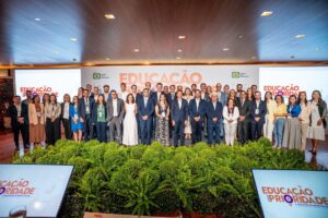 secretario-pablo-roberto-evento-sobre-educacao-foto-divulgacao-