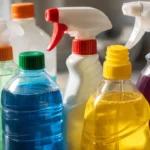 5-misturas-de-produtos-de-limpeza-que-anulam-o-efeito-sem-voce-perceber-1280x720-1