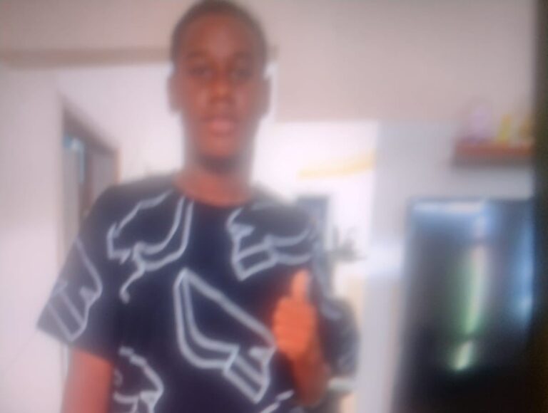 Alysson-Araujo-dos-Santos-adolescente-morto-a-tiros-no-bairro-Tomba-Foto-Reproducao