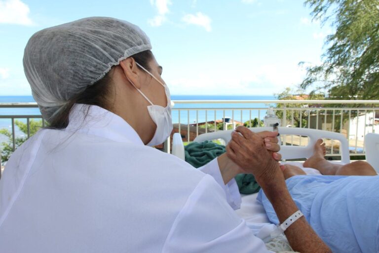 Cuidados-paliativos-Foto-Leonardo-Rattes-Saude-GovBA-2