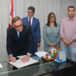 Deputado-Luciano-Ribeiro-Deputada-Ivana-Bastado-cerimonia-de-posse-na-Alba-Foto-Juliana-Andrade-Agencia-Alba-