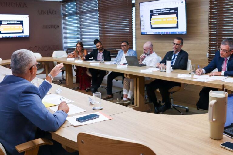 Dialogo-mediado-pelo-MPBA-evita-fechamento-de-unidades-escolares-em-Feira-de-Santana-Foto-Reproducao-MPBA-