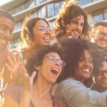 Jovens-Adultos-Foto-Freepik-140126