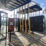 Moradores-de-condominio-na-Travessa-Chacara-Mirineu-reclamam-de-quedas-de-energia-Foto-Ed-Santos-Acorda-Cidade-3