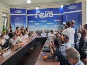 Prefeito-faz-nomeacao-de-57-cuidadores-para-atendimento-de-criancas-neurodivergentes-Foto-Ney-Silva-Acorda-Cidade-1