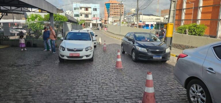 Taxis-na-rodoviaria-de-Feira-de-Santana